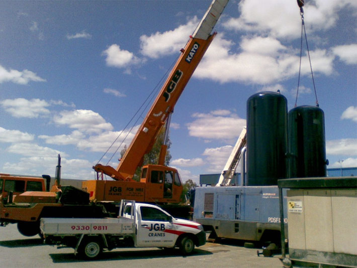 Lifting Air Receivers