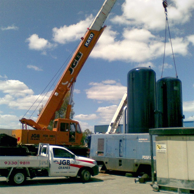 Lifting Air Receivers